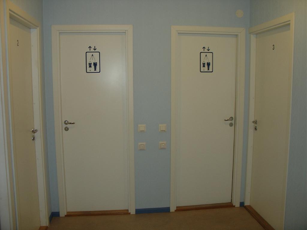 Kuressaare Airport Guest House Экстерьер фото